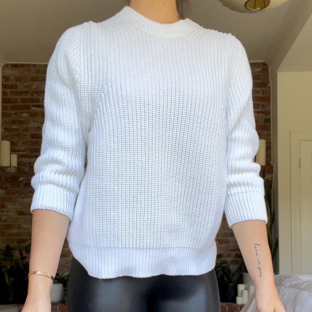 ◻️▫️WHITE KNIT SWEATER ▫️◻️